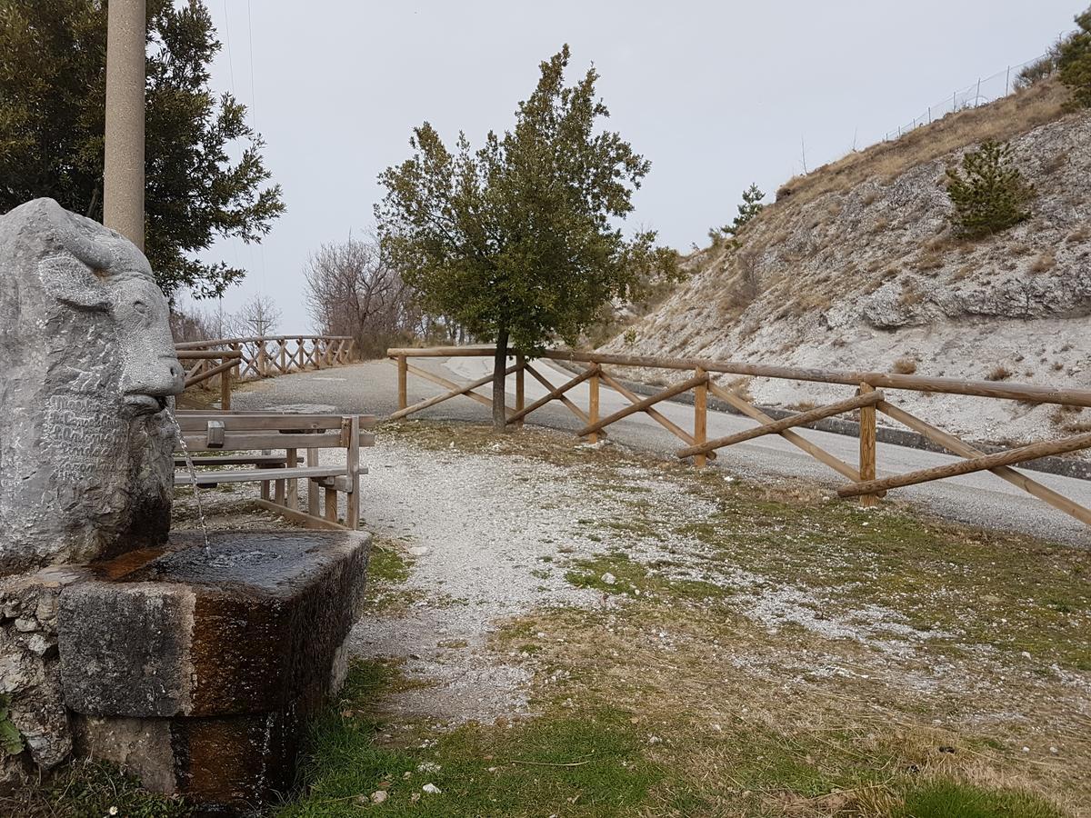 Le Chalet Del Pollino Ротонда Экстерьер фото
